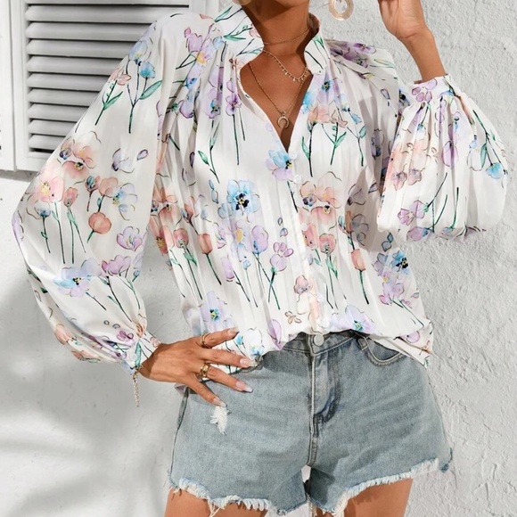 Tops - Boho Floral Print Button Down Blouse